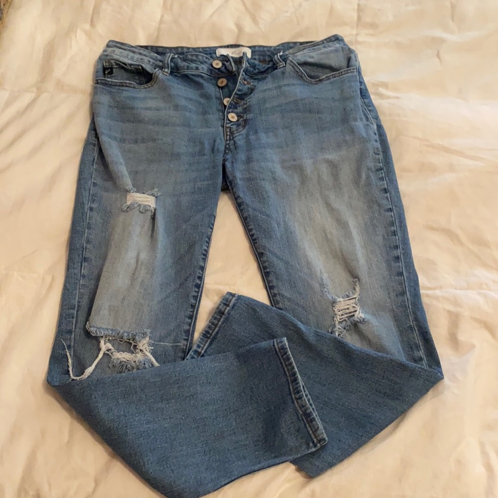 KanCan boyfriend fit jeans